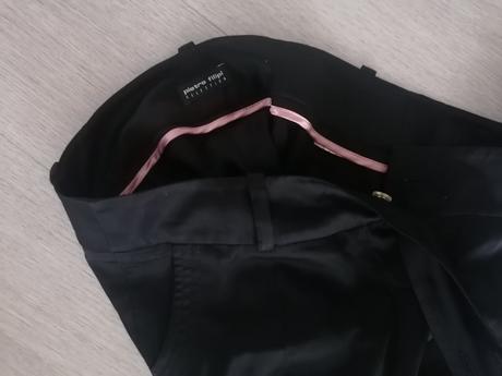 Elegantné 3/4 nohavice, pietro filipi,m