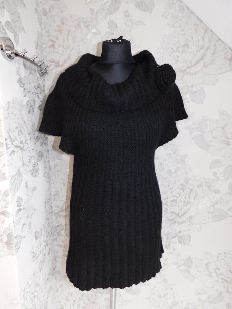 Pekny pleteny predlzeny pulover/vesta, 36