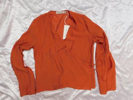 Kvalitna trendy zavinovacia bluzka, 40