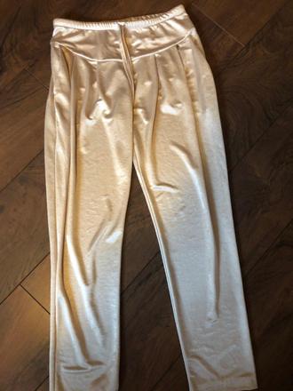 Zlaté tenké nohavice rinascimento, l