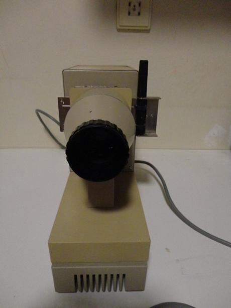 Premietačka na diapozitívy - 2 druhy, 