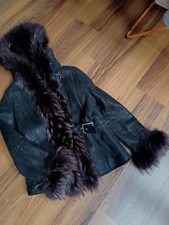 Krásny pravý kožuch, s