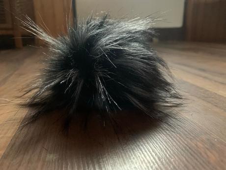 Kožušinový brmbolec,