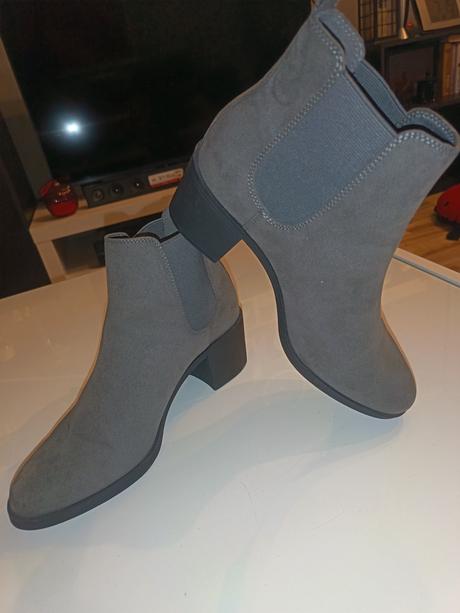 Šedé kotničky 39, graceland,39