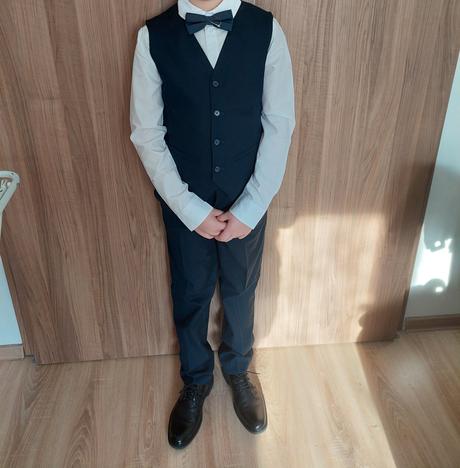 Chlapčenský oblek h&m 146/152 top stav, 146