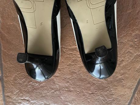 Hogl lodicky čierno biele, 38