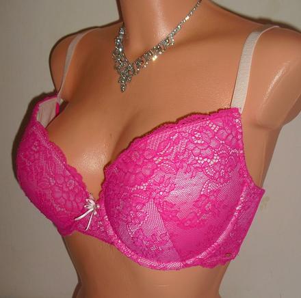 Romanticka cipkovana podprsenka, f&f,85c