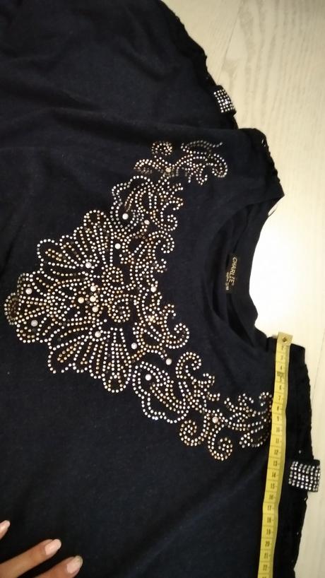 Tmavomodry pulóver, m