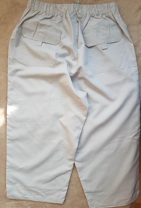 Dámske 3/4 nohavice veľkosť xl, xl