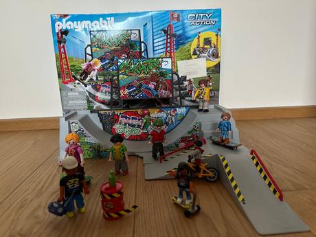 Playmobil city action 70168 park skaterov,