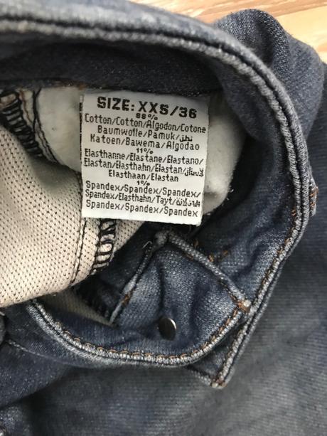 Látkové elastické rifle darujem k nákupu, denim,36