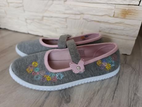 Platené balerínky, graceland,33