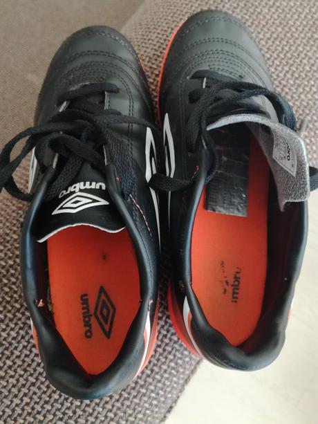 Salovky, umbro,34