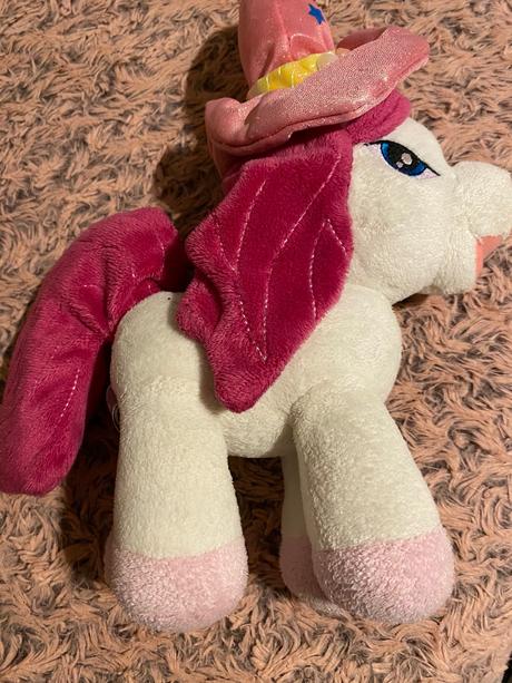 Filly krásny koník, veľmi pekný,