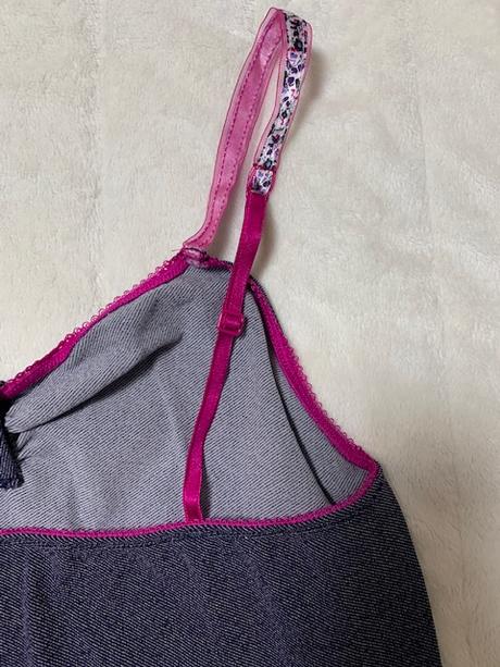 Tielko tmavomodré zn. golden lady, l / m