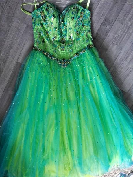 Spoločenské šaty s-m, m