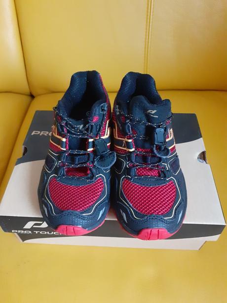 Trekove topánky, 31