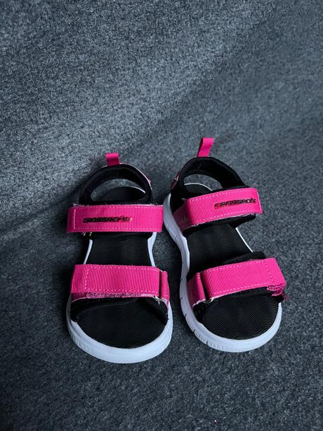 Špotové sandalky, 27