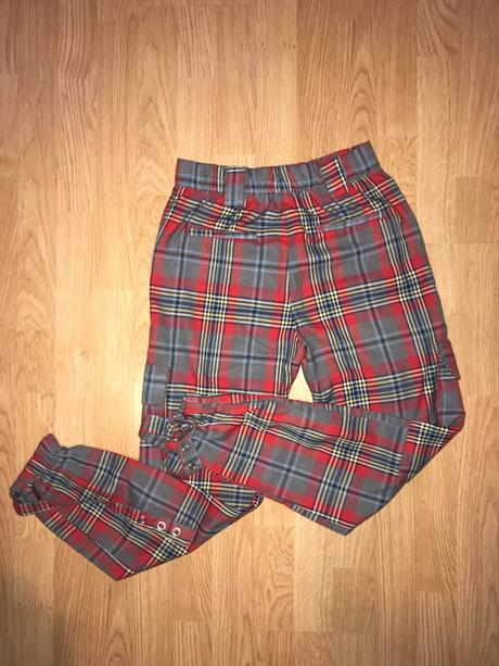 Super nohavice znackove, bershka,34