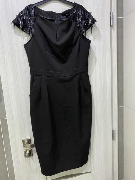 Šaty balik 7ks velkost s, s