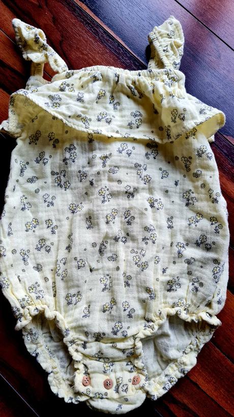 Muselinove bodynko zara s drevenymi gombikmi, zara,80