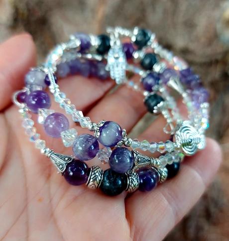 Náramok z ametystu a labradoritu aj pre škorpióna, 