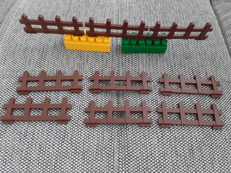 Veľa kociek a jedna skladačka.,