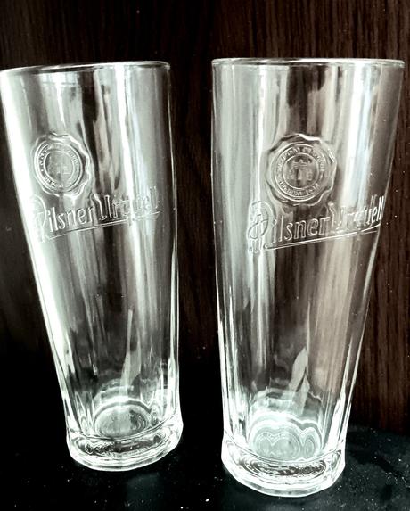 2x pohár pilsner urguell,