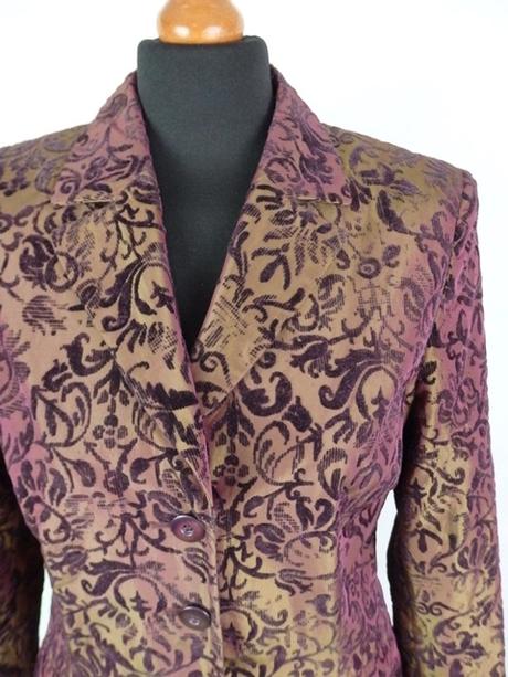 Kvalitný elegantný blejzer, s