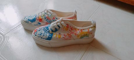 Viac farebné tenisky, 38