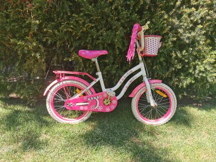 Dievčenský bicykel, 16