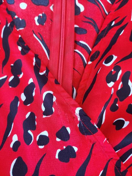 Dámske červené šaty na zips, 44