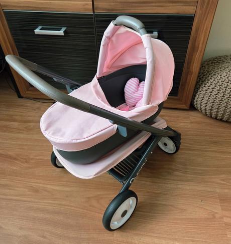 Kočík pre bábiky quinny, 