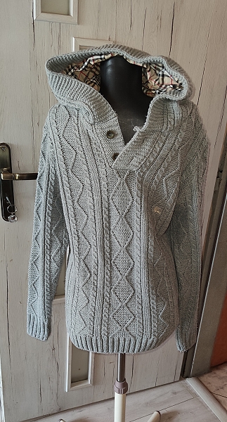 Pánsky sveter m, burberry,m