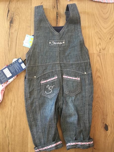 Uplne nove kratke nohavice na traky, 74