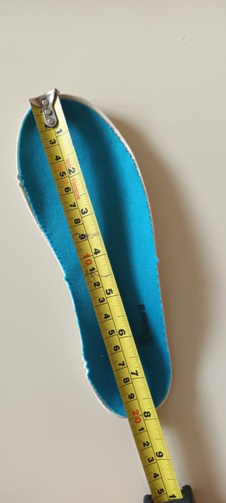 Topánky do vody, 32