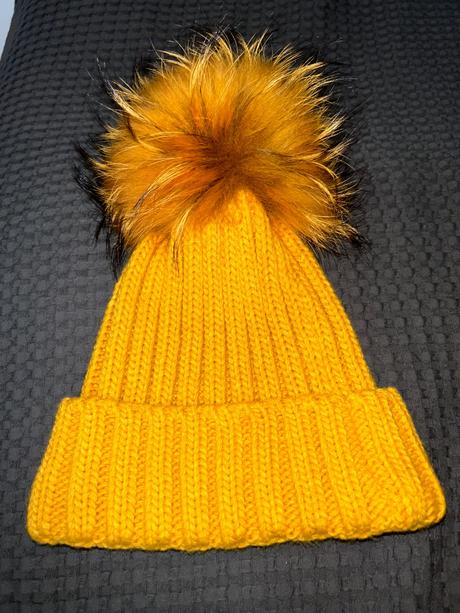 Ciapka s brmbolcom, m