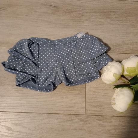 Kraťasy a suknička v 1, 110