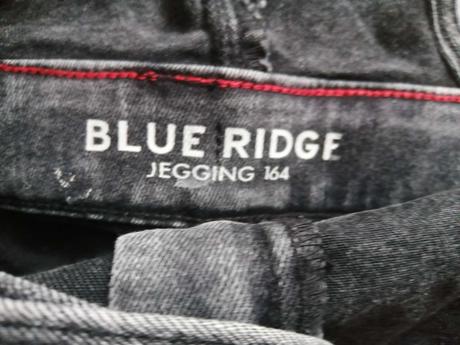 Nohavice na traky, 164