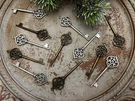 Dekoračné bronzové kľúčiky - 3 ks ( sada ),