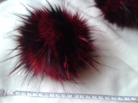 Pletena čiapka s veľkym brmbolcom, 56 - 158