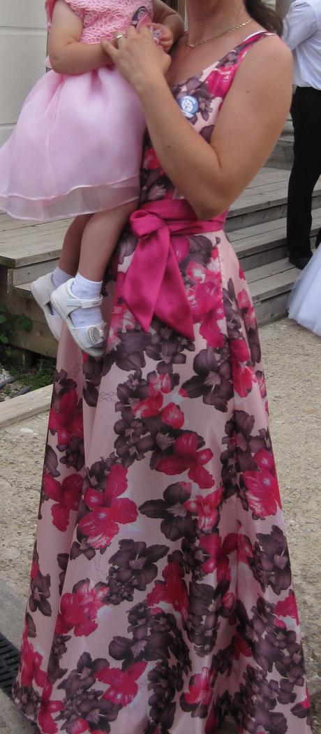 Spolocenske saty cyklamen kvety, 40