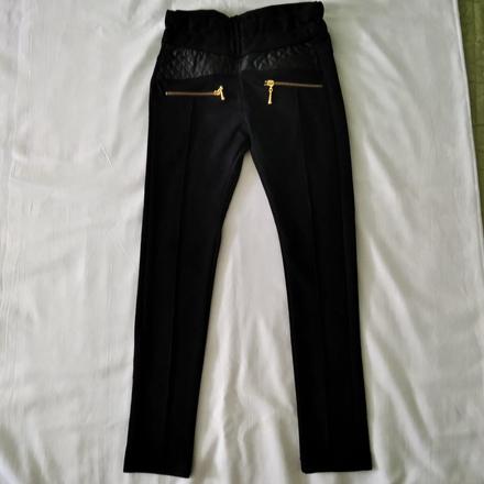 Čierne nohavice, 116