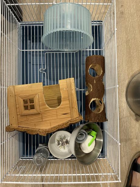 Klietka a výbava pre škrečka, 