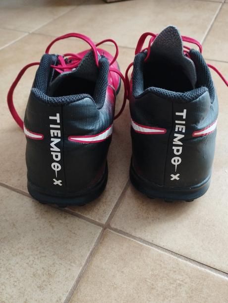 Tarfy,topánky na umelú trávu nike, nike,40