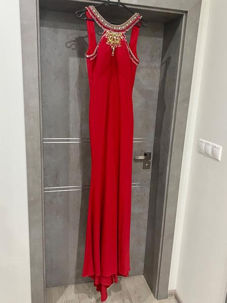 Vysoko elegantne saty od americkeho modneho navrha, s