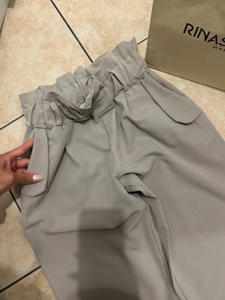 Rinascimento nohavice, s