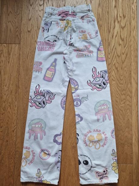 Dievčenské rifle, bershka,32