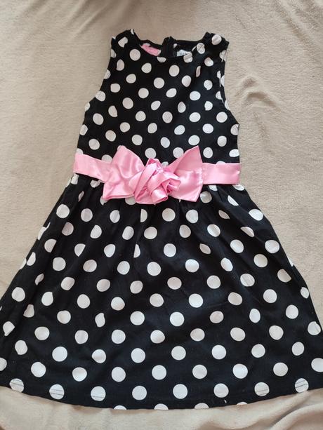 Bodkované šaty, 110