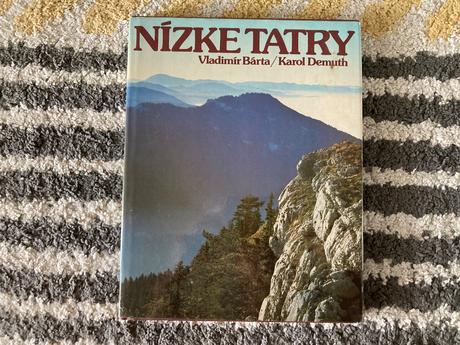 Nízke tatry (veľký formát) prvé vydanie 1986, 